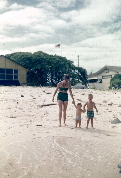 Mom-Rob-Sue-Early2-1100