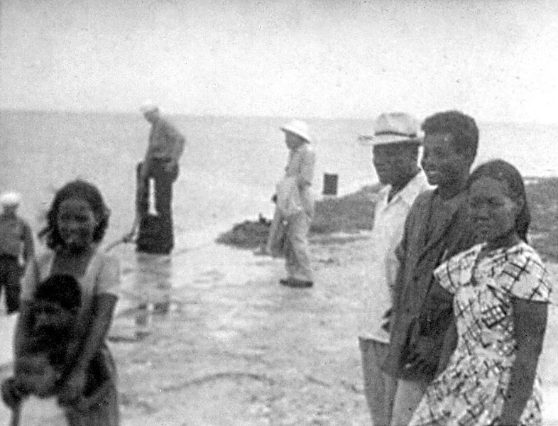 Marshallese-Adults-2-1100